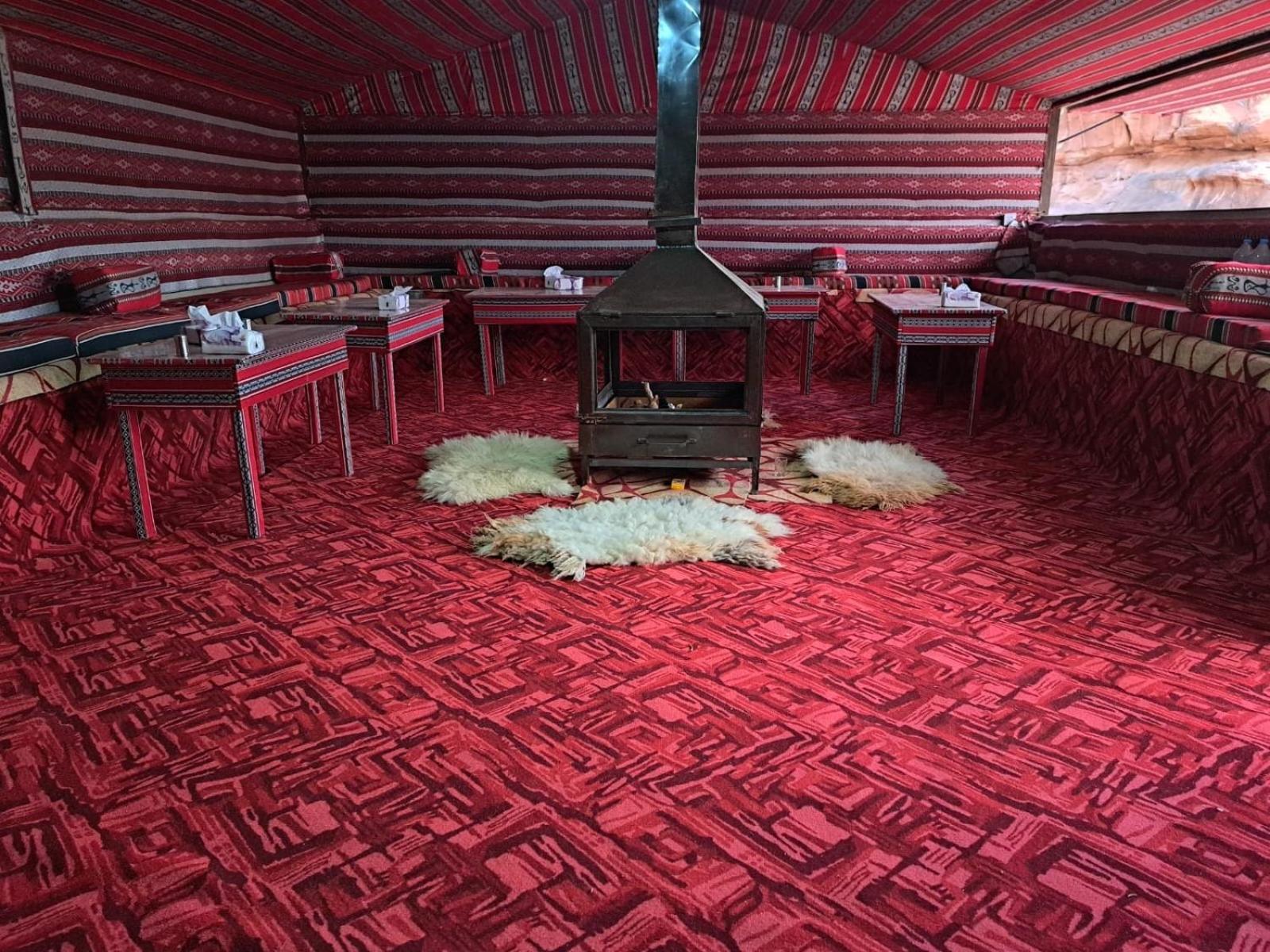 Wadi Rum Bedouin Heart Camp Eksteriør billede
